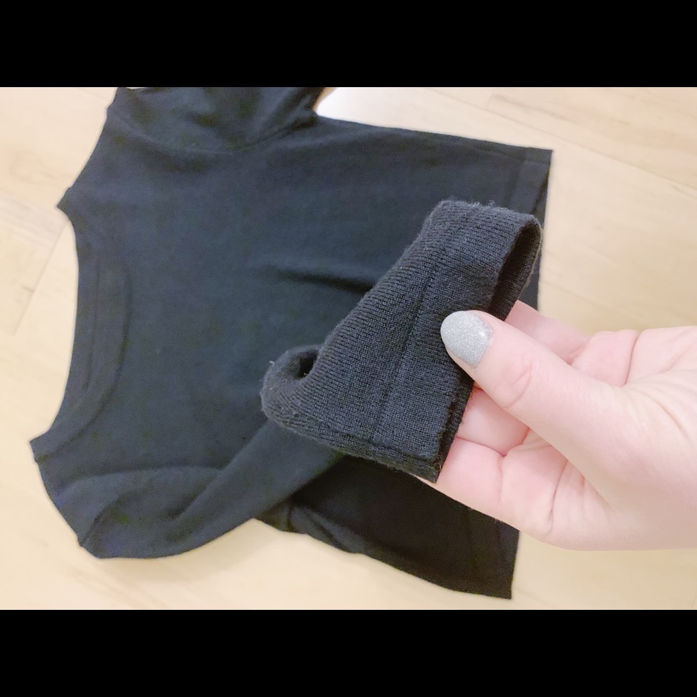 Brandy Melville Cropped Long Sleeve Top - Picture 5 of 6